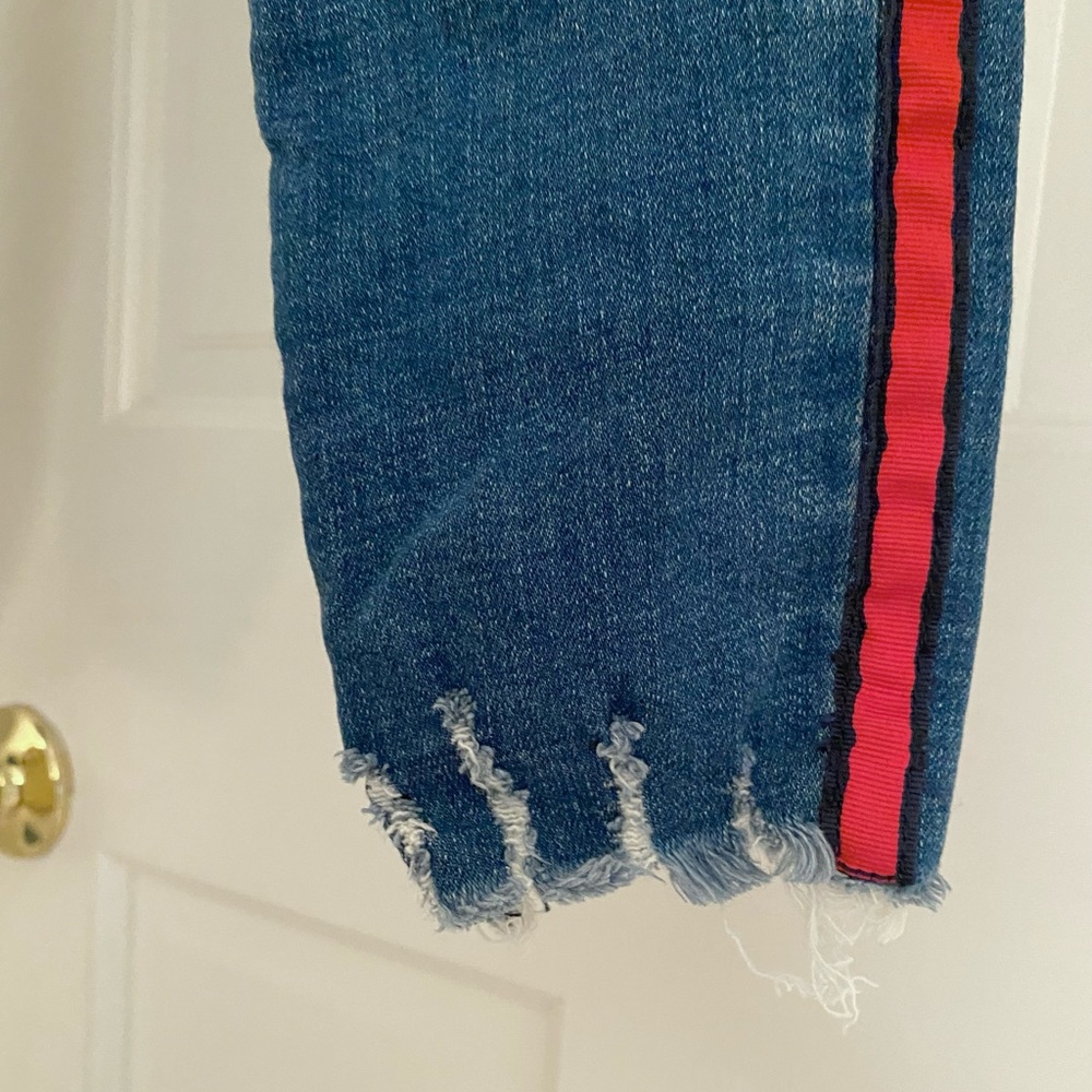 Abercrombie distressed-ankle skinny jeans, size 25 - Picture 2 of 4